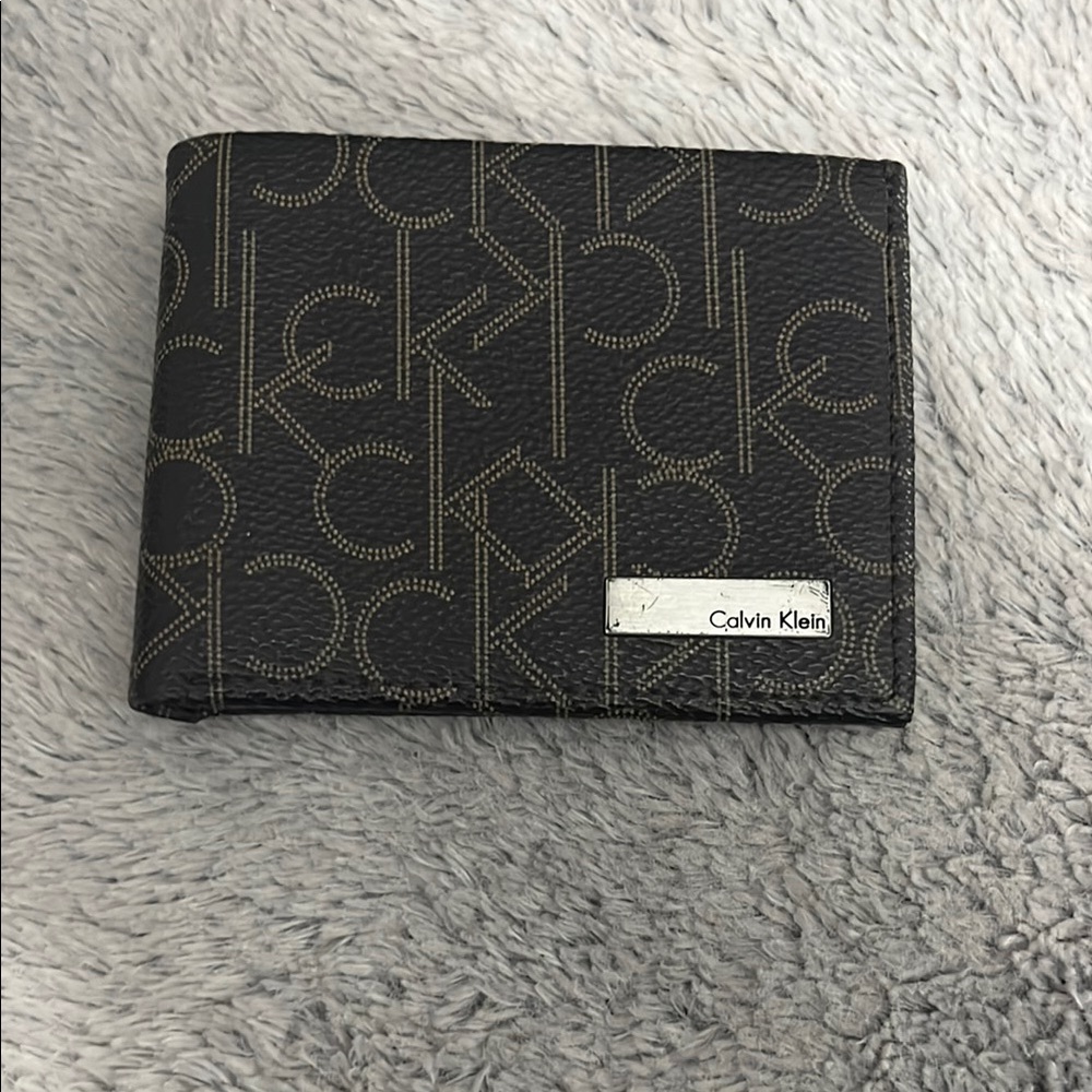 Calvin Klein Brown monogram bifold Wallet for Men AUTHENTIC